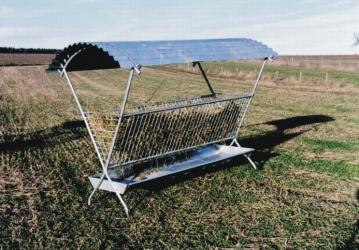 Foof for double sided feeding hayrack